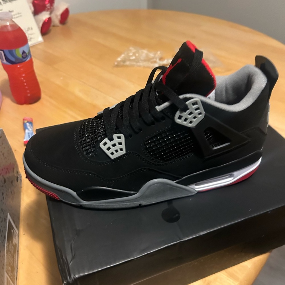 Bread Jordan 4